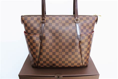 LOUIS VUITTON Damier Ebene Totally MM 